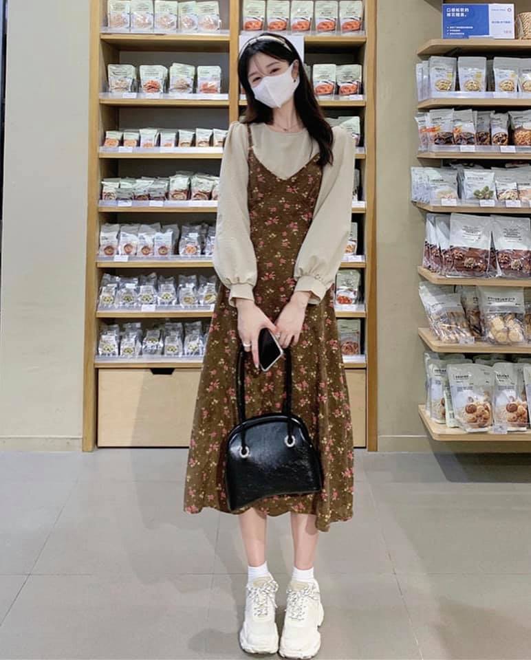 Yếm hoa nhung tăm Vintage Thời Trang Although