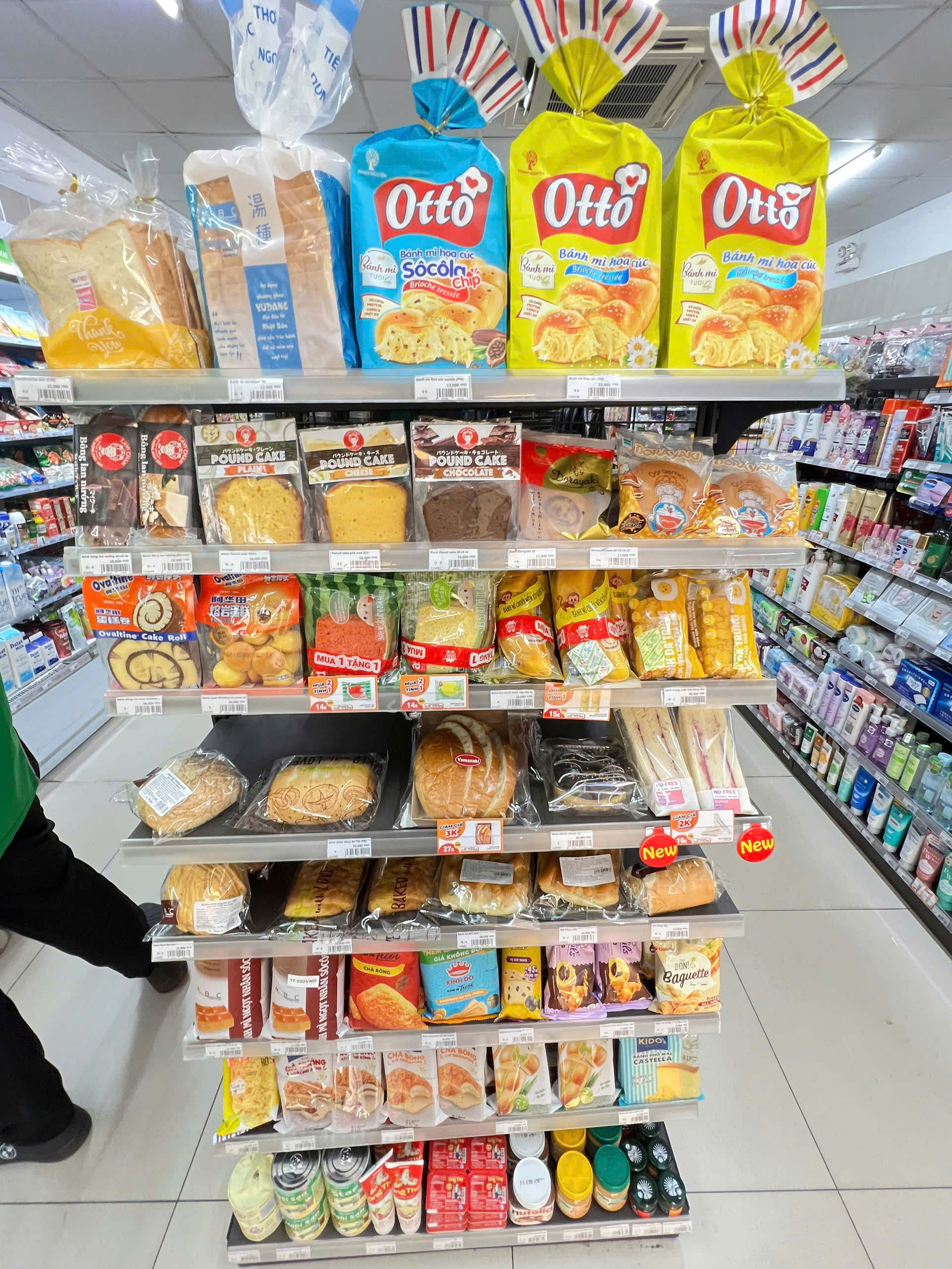 Chân gà rút xương ăn liền Topone ủ vị cao cấp: Giải mã sức hút món ăn vặt "ăn là ghiền"